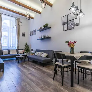 Katarina Blaha Square Apartamento Budapest