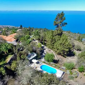 Ferienvilla Mit Beheiztem Pool Vakantiehuis
